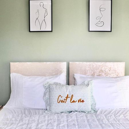 Stunning Apartment, Sleeps 4, Central London, 1 Bedroom, Zone 1, Kennington - Open For Business Stays, Long Stays And Families Relocating Esterno foto