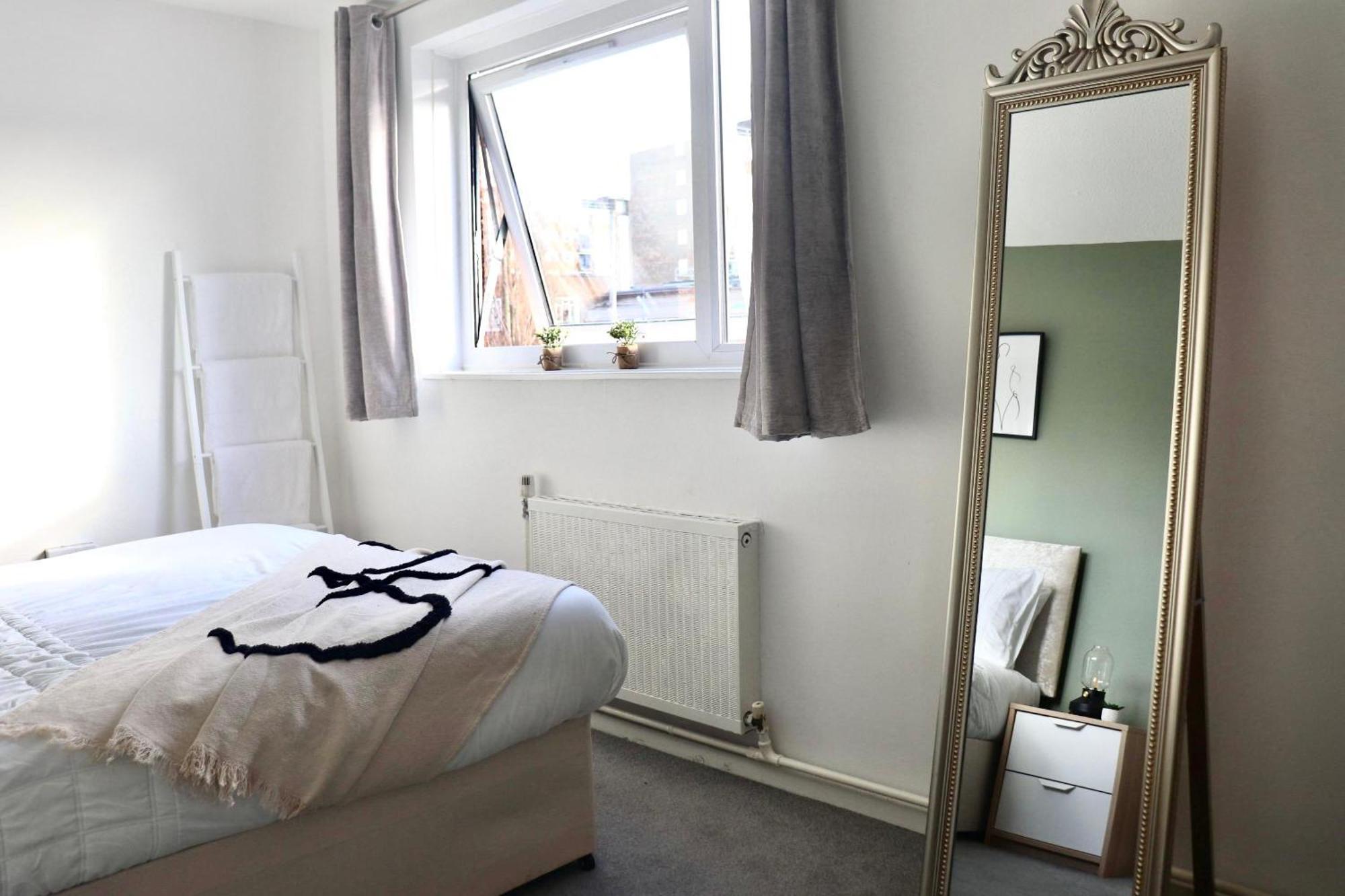 Stunning Apartment, Sleeps 4, Central London, 1 Bedroom, Zone 1, Kennington - Open For Business Stays, Long Stays And Families Relocating Esterno foto